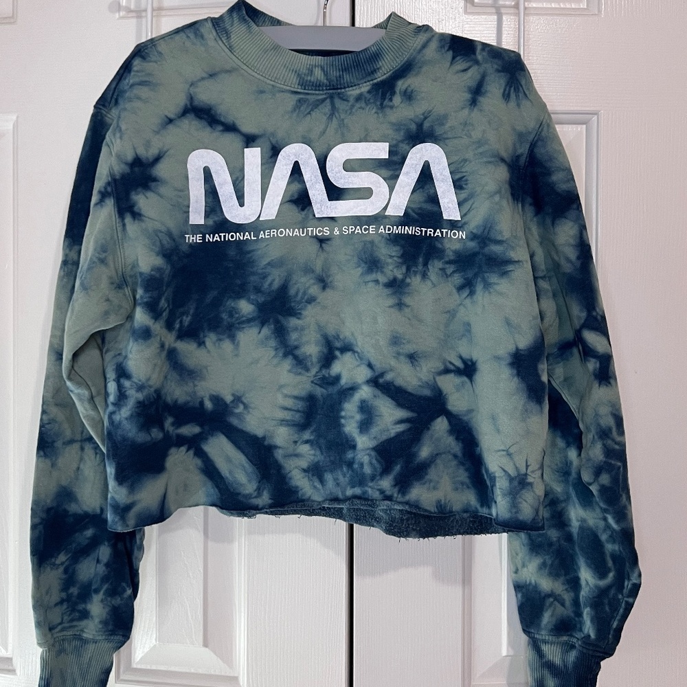 Crop-top sweatshirt